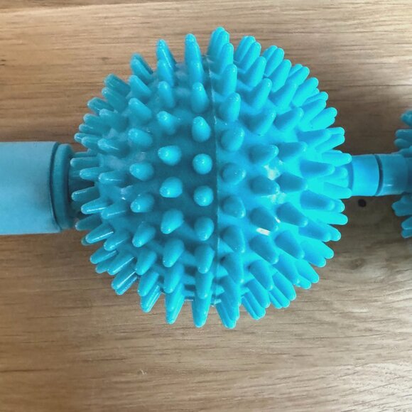 Physique57 Massage Roller, Turquoise - Picture 2 of 11